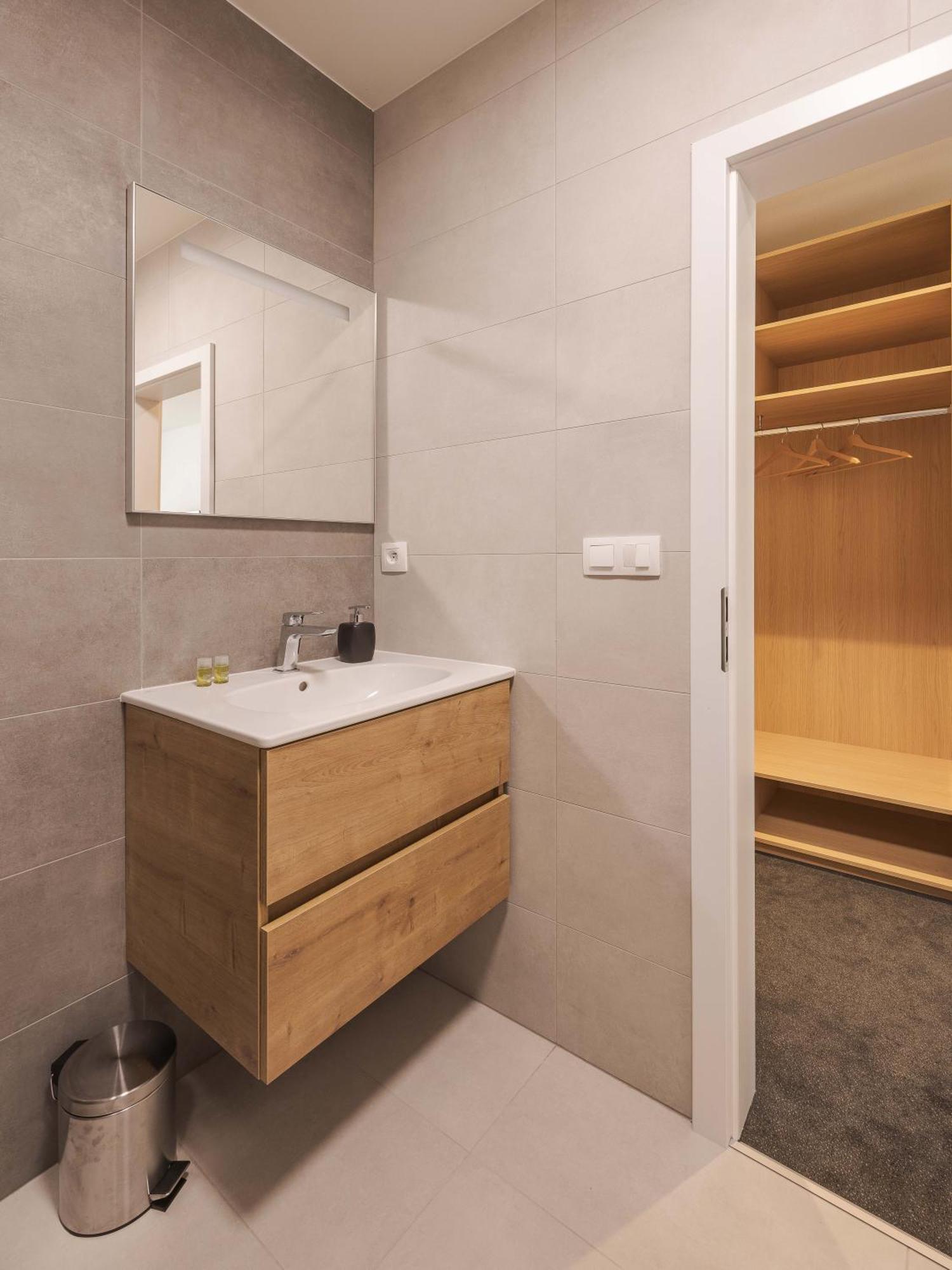 Hotel Taxis Bratislava - New Rooms Екстериор снимка